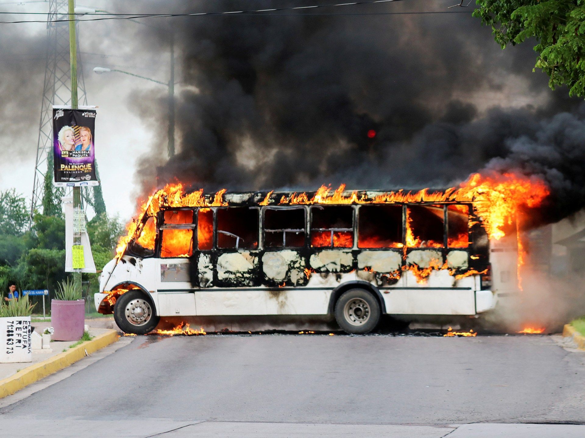 2019-10-18T000000Z_680659756_RC13B02793C0_RTRMADP_3_MEXICO-VIOLENCE-SINALOA-1-1729295013.jpg