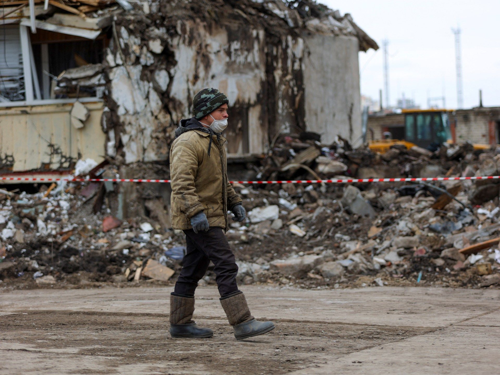 2024-05-13T121314Z_1315315691_RC2KP7ABQBHU_RTRMADP_3_UKRAINE-CRISIS-BELGOROD-HOUSE-1723445144.jpg