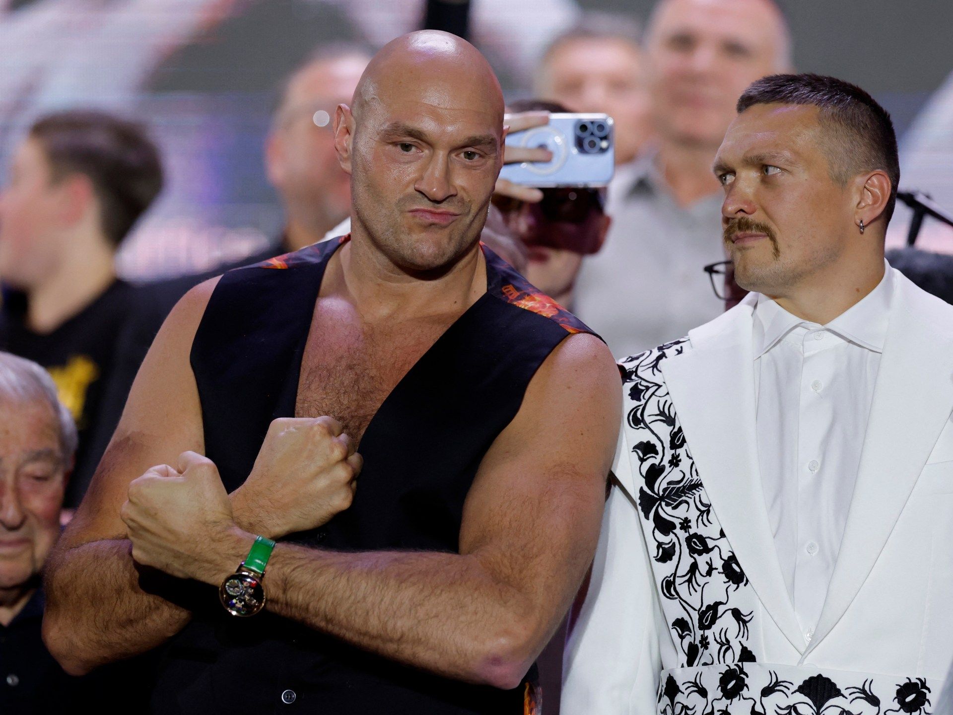 2024-05-16T192659Z_1102495701_UP1EK5G1I0XK3_RTRMADP_3_BOXING-HEAVYWEIGHT-FURY-USYK-1715935845.jpg