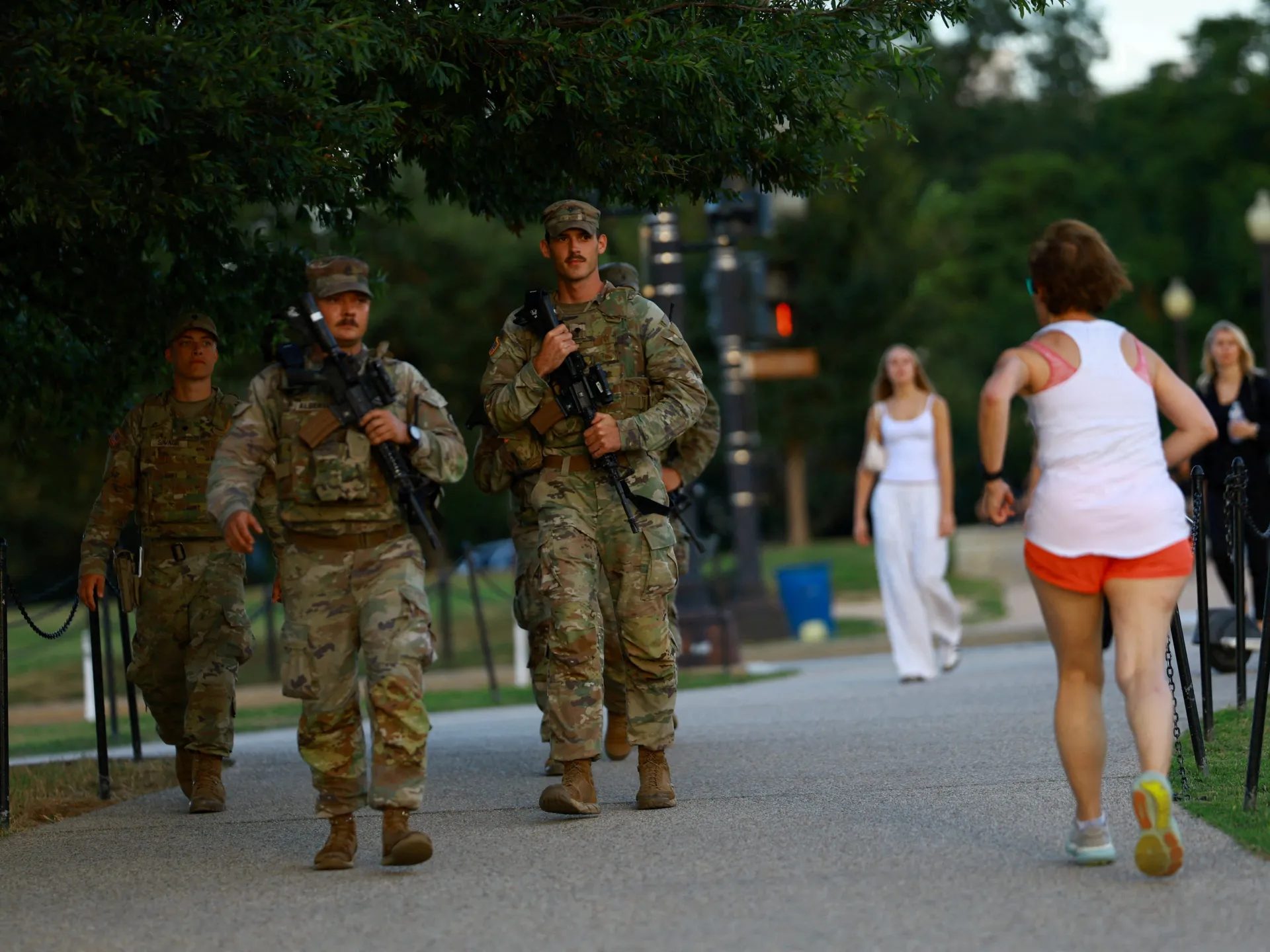 2025-10-04T100544Z_1372289981_RC27FGAVRRC6_RTRMADP_3_USA-TRUMP-DC-CRIME-1759692140.jpg