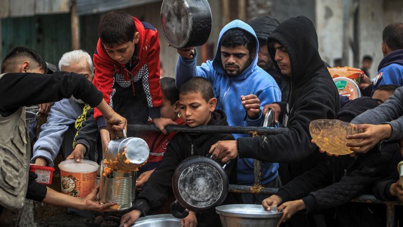 240307001250-01-gaza-food-distribution-022524.jpg