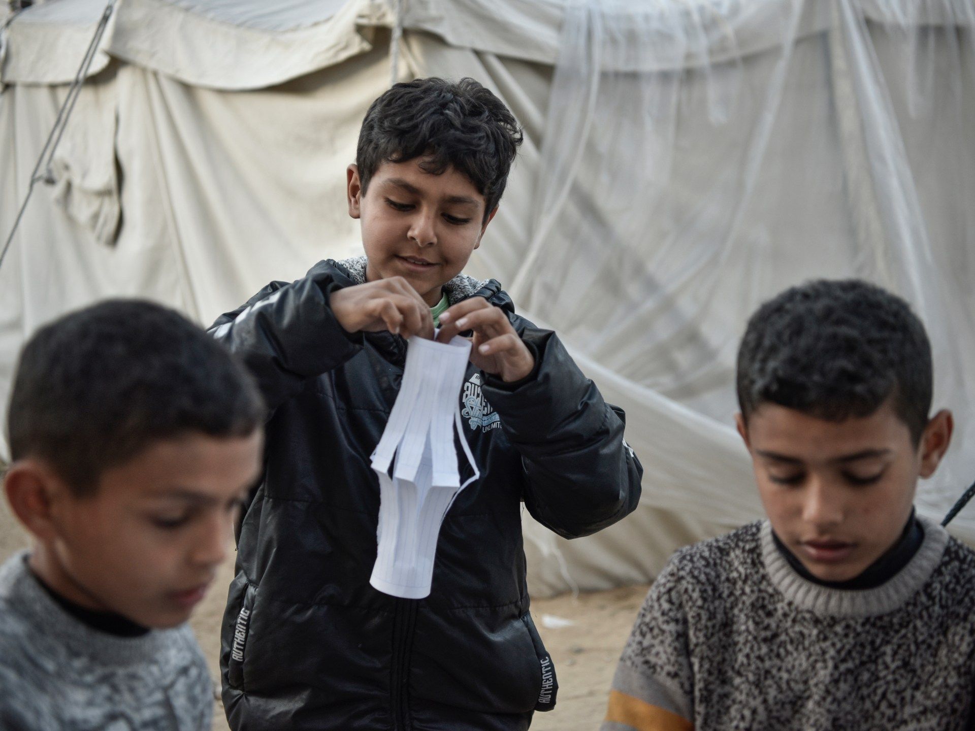 AA-20240309-33938698-33938688-CHILDRENS_EXCITEMENT_FOR_HOLY_MONTH_OF_RAMADAN_IN_GAZA_UNDER_ISRAELI_ATTACKS-1709992091.jpg