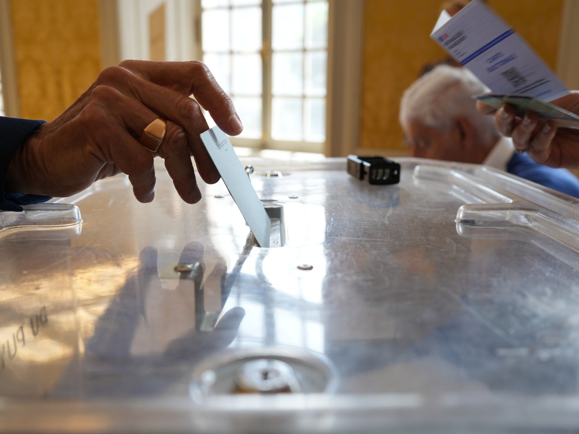 AA-20240707-35081371-35081360-VOTERS_IN_FRANCE_HEAD_TO_POLLS_IN_SECOND_ROUND_OF_PARLIAMENTARY_ELECTIONS-1720360392.jpg