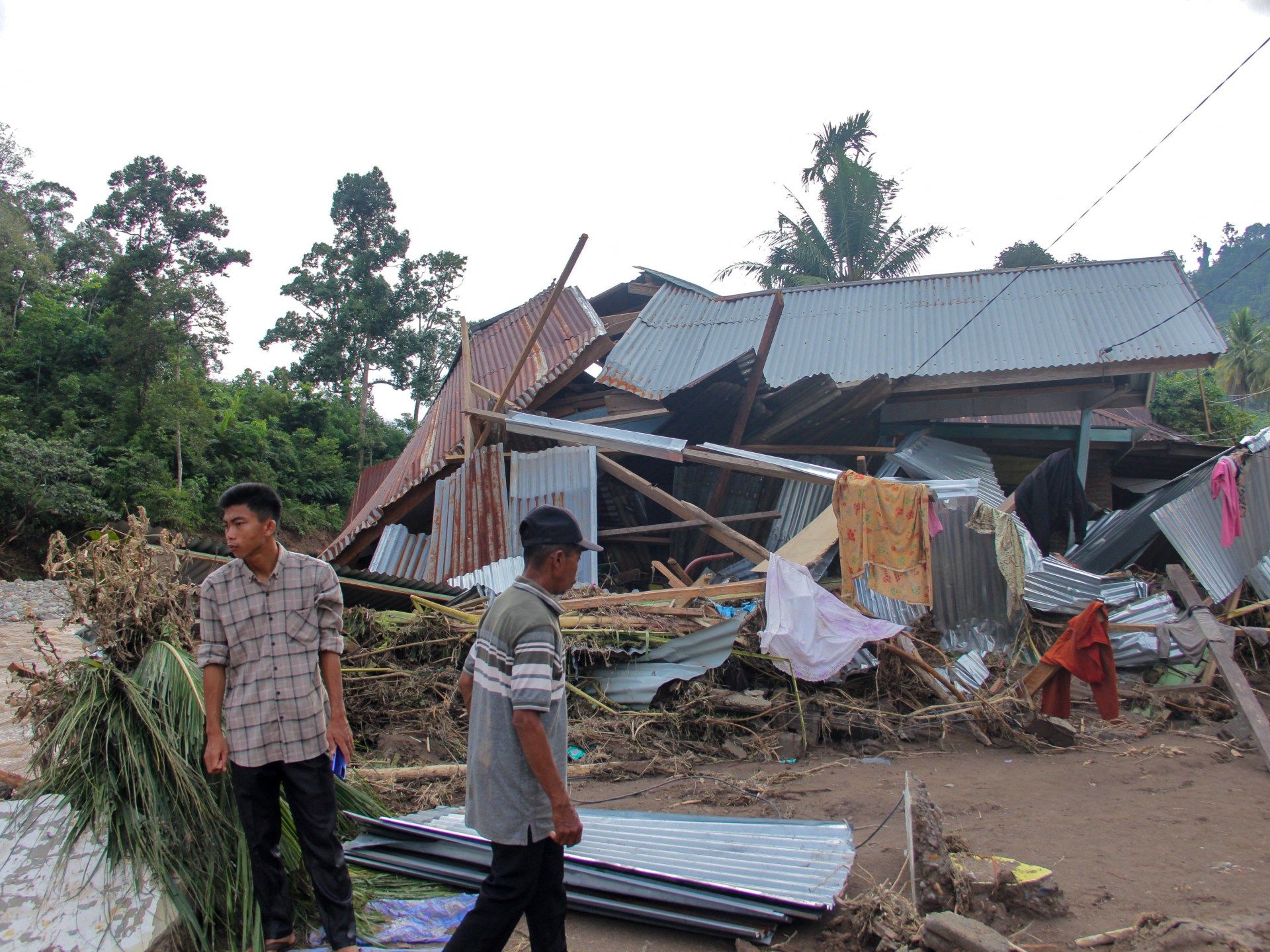 AFP__20240310__34L423D__v1__HighRes__IndonesiaLandslideDisasterFlood-1710136948.jpg