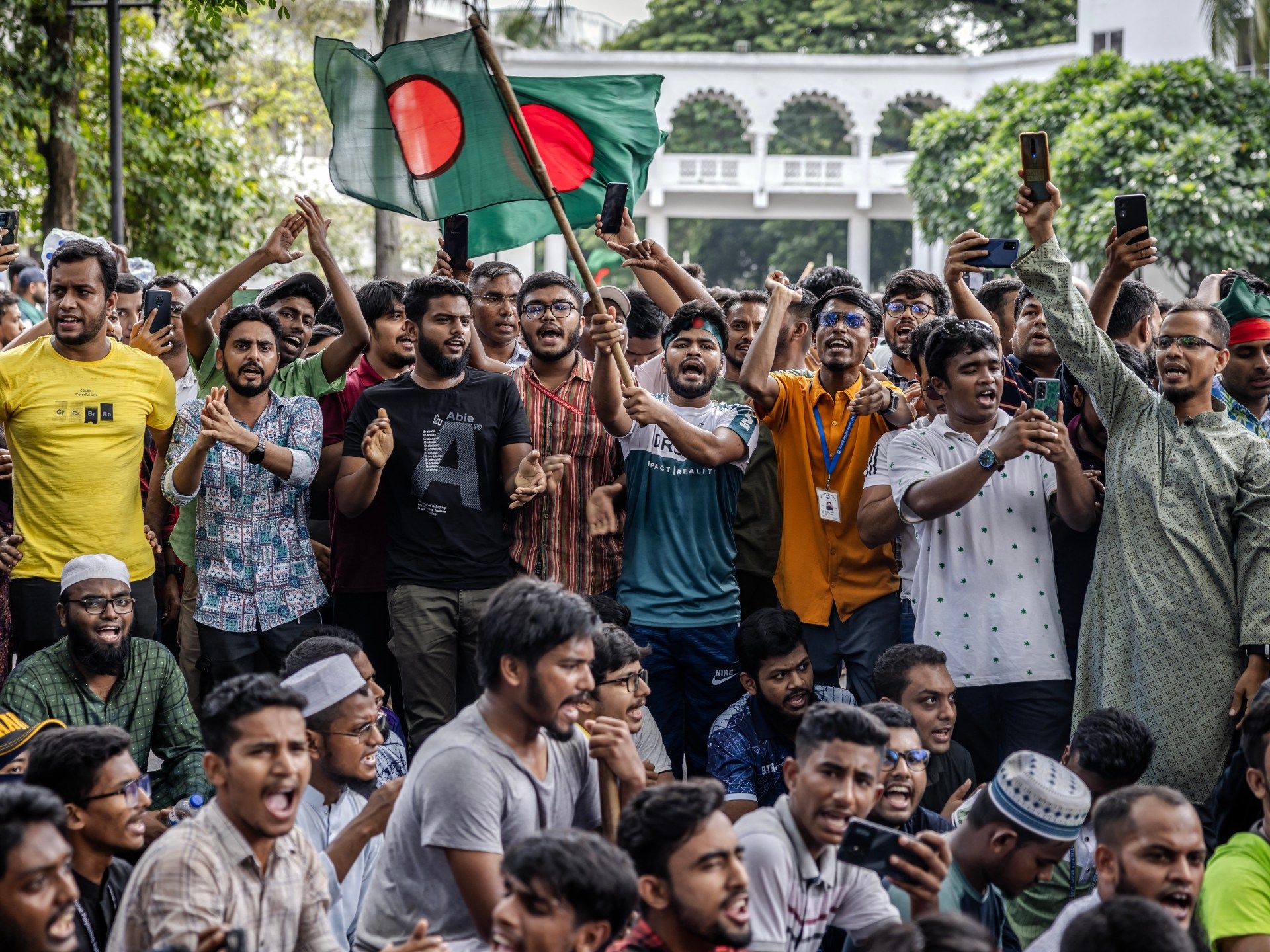 AFP__20240810__36DH4GJ__v4__HighRes__BangladeshPoliticsUnrestCourt-1723283230.jpg