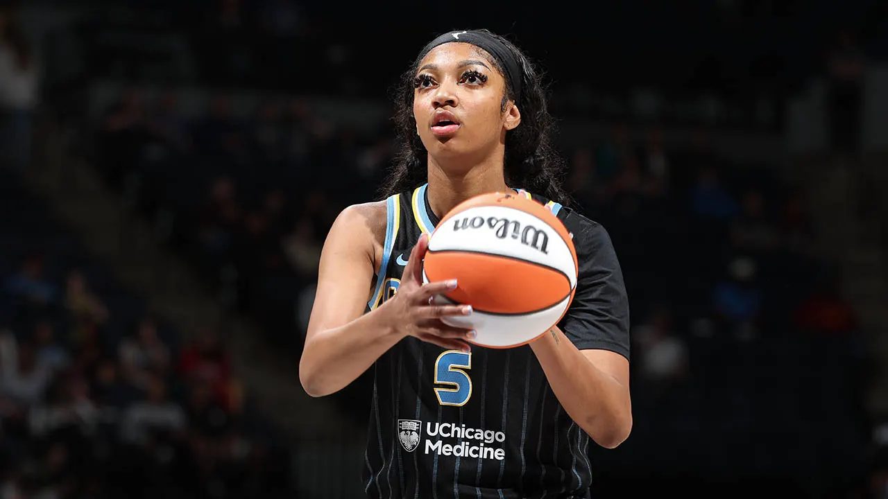 Angel-Reese-Chicago-Sky.jpg