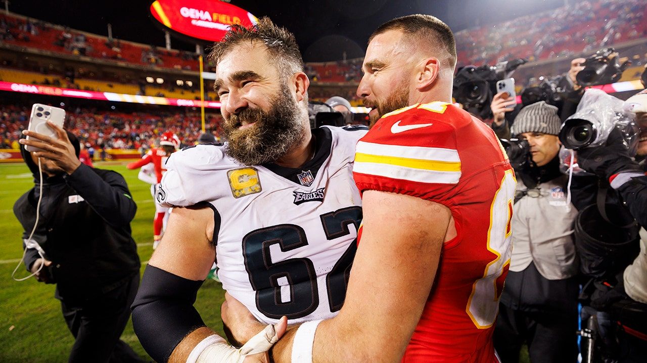 Jason-Travis-Kelce.jpg