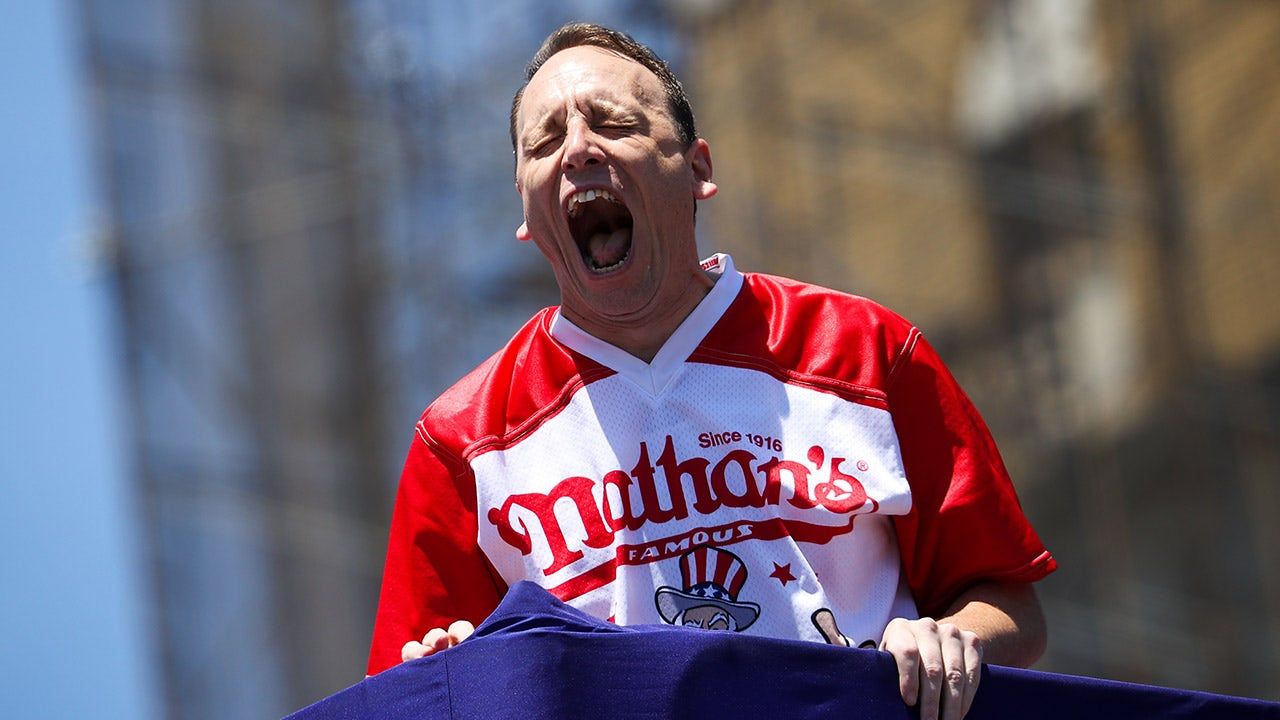 Joey-Chestnut.jpg