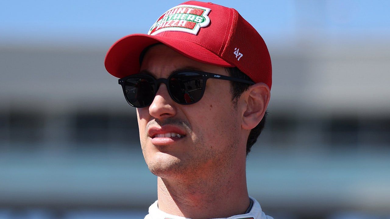 Joey-Logano8.jpg