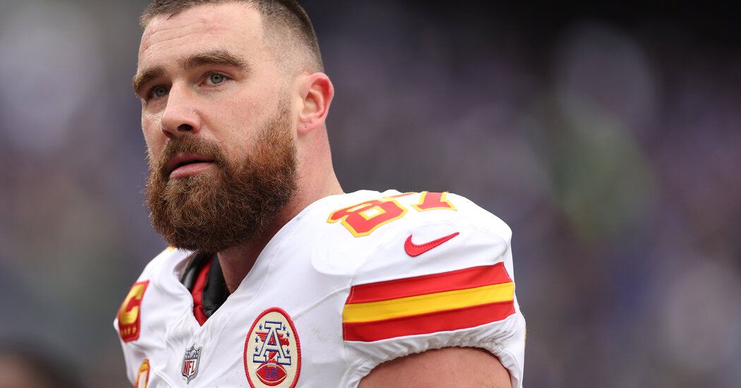 KELCE-HAIRDO-jkvg-facebookJumbo.jpg