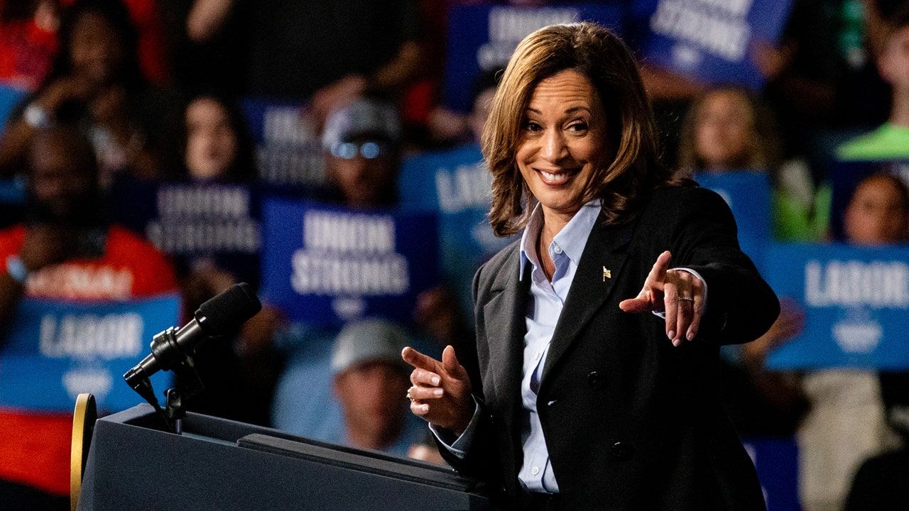 KamalaHarris9224.jpg