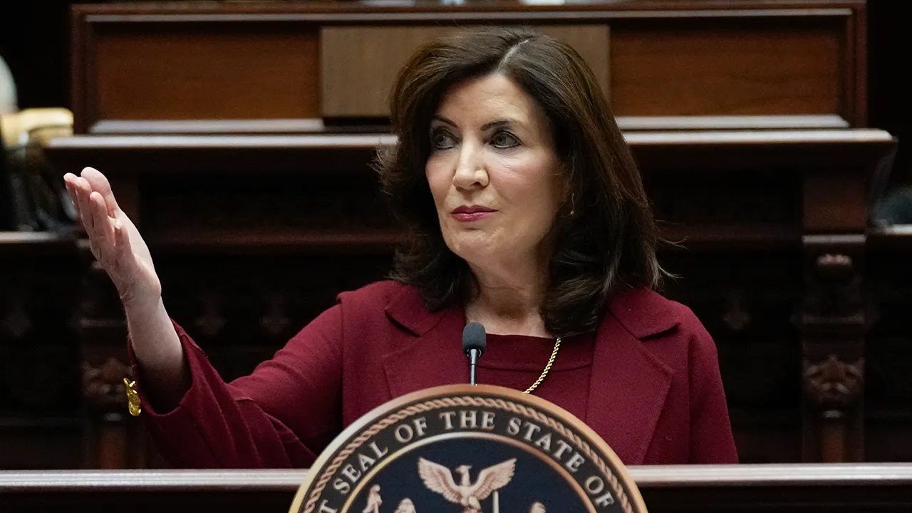 Kathy-Hochul.jpg