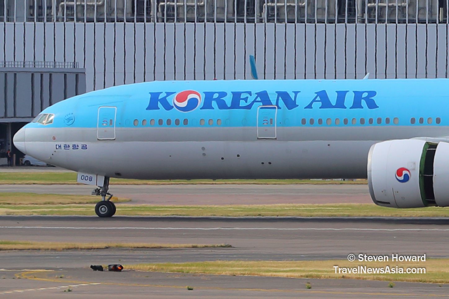 KoreanAirB773ERrHL8008_9219.jpg