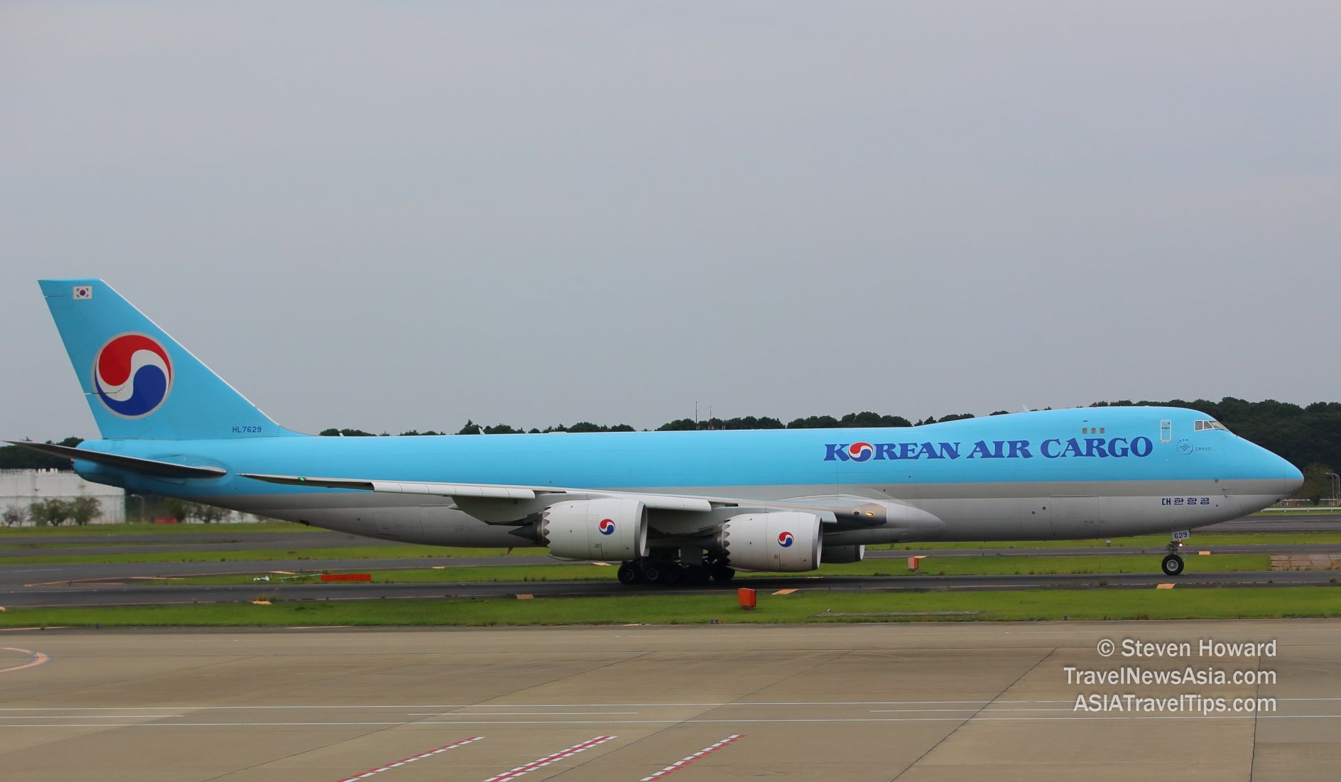 KoreanAirCargoBoeing7478F_7327.jpg