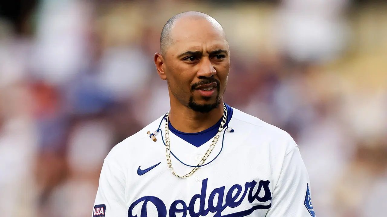 Mookie-Betts-looks-on-field.jpg