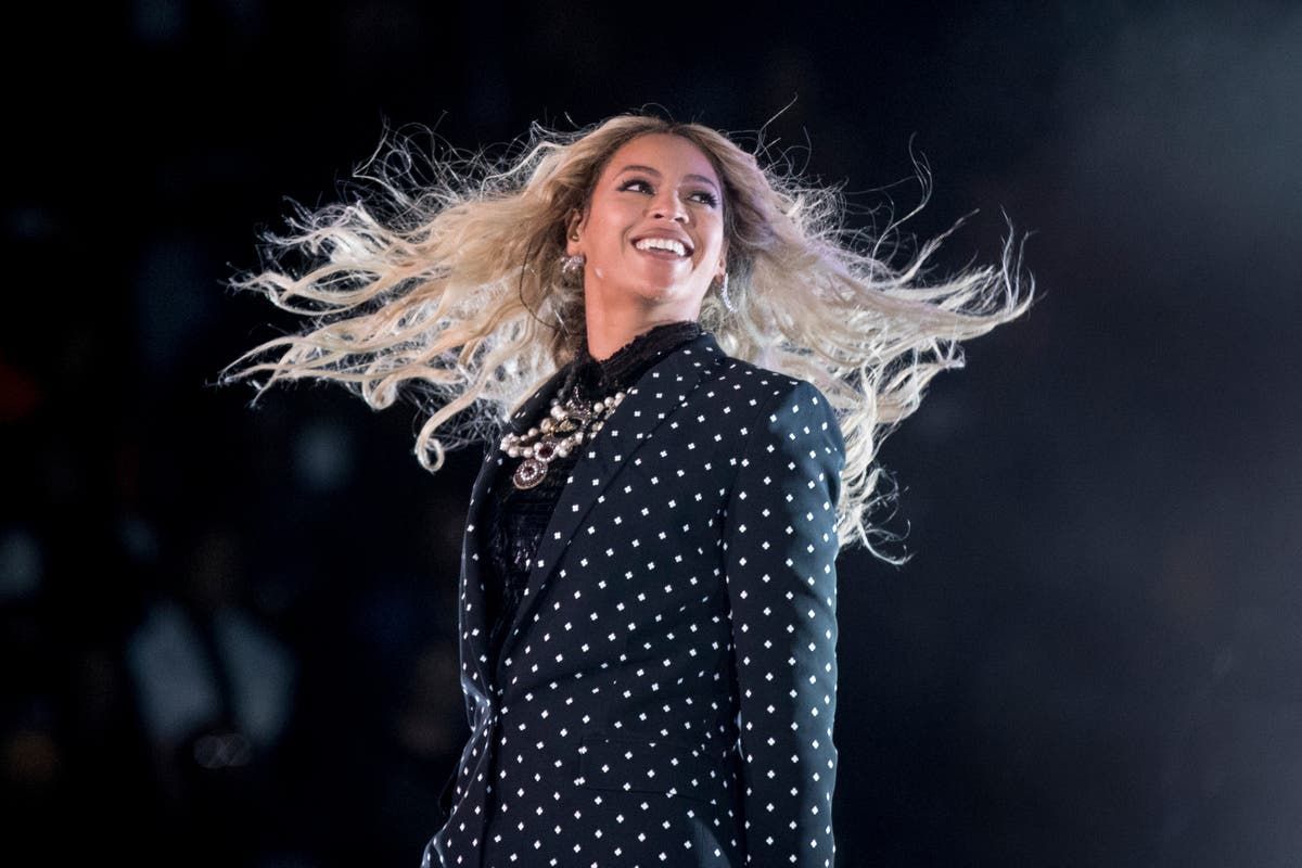 Music-Beyonce_60405.jpg