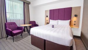 Premier-Inn-Dubai-International-Airport-ID5-Room-300x169.jpg