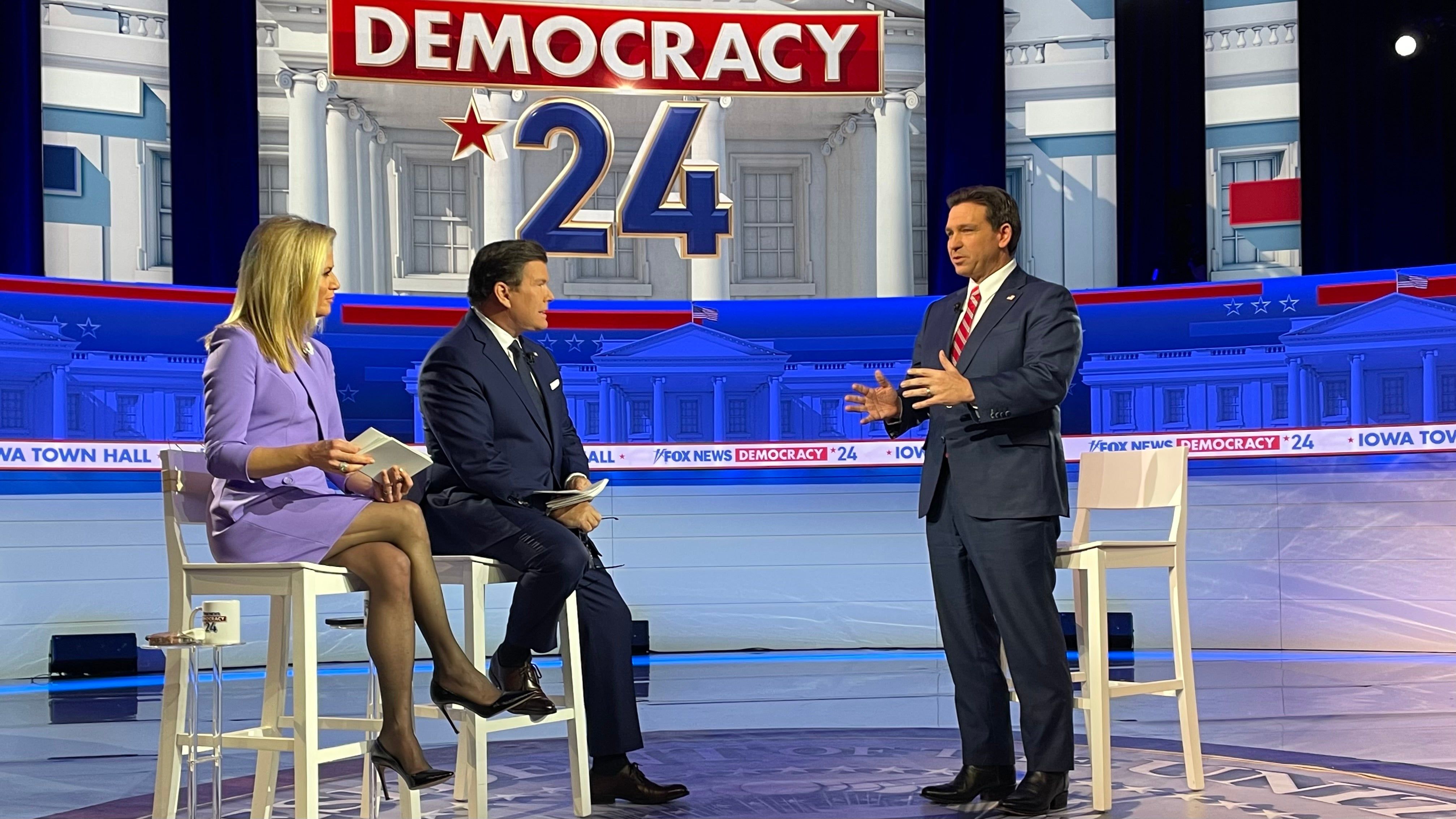 Ron-DeSantis-Fox-News-town-hall3-Des-Moines-Jan.-9-2024.jpg