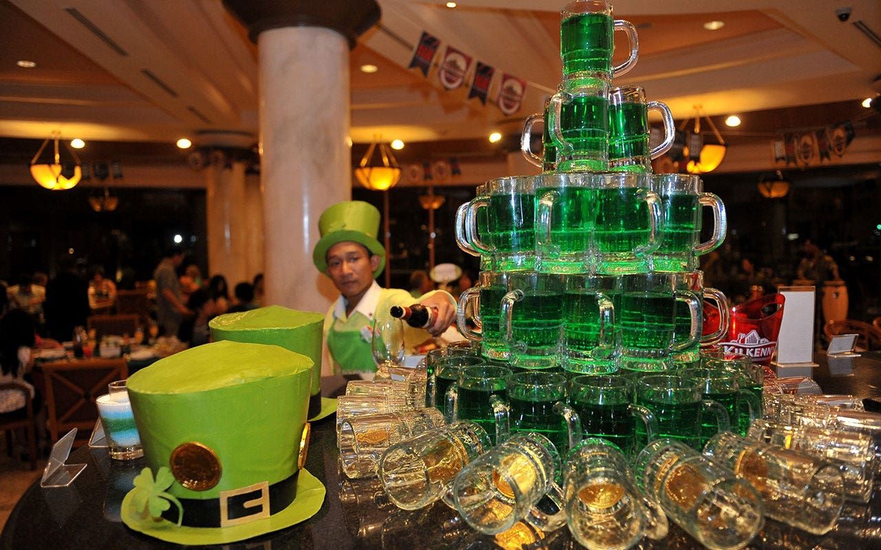 St-Patricks-Day-Beer-Tower.jpg