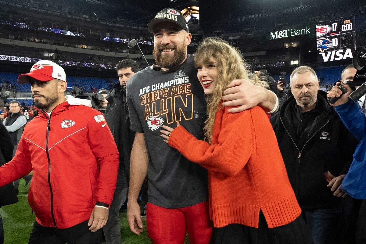 Super_Bowl_Taylor_Swift_Conspiracy_Theories_Football_26277.jpg