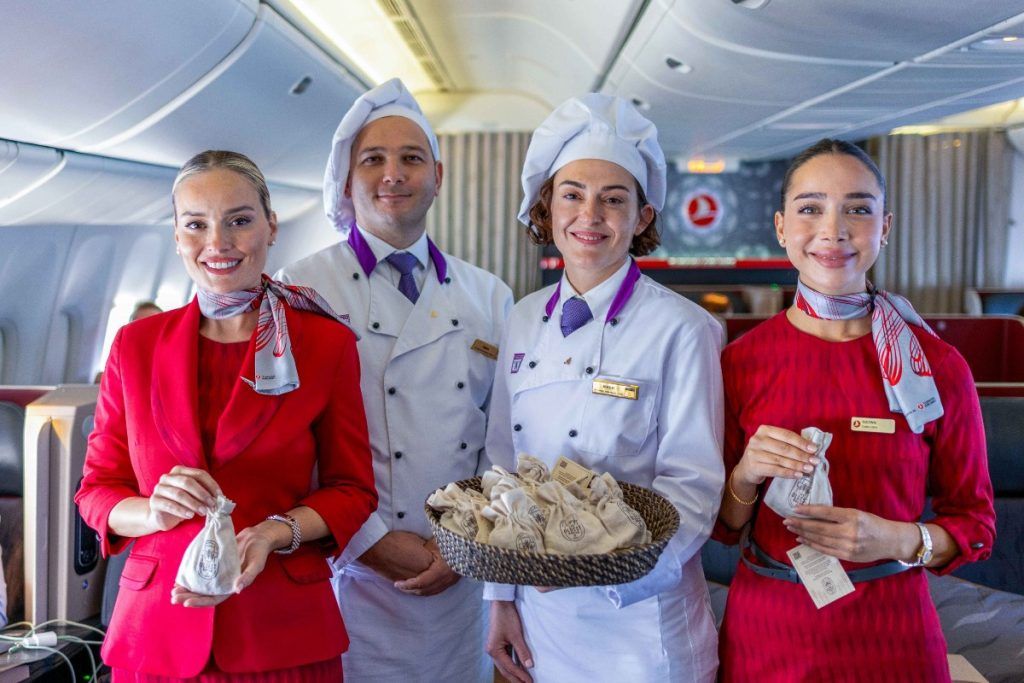 TURKISH-AIRLINES-OLDEST-BREAD-2-1-1024x683.jpg