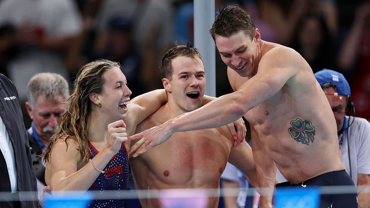 Team-USA-swimming.jpg