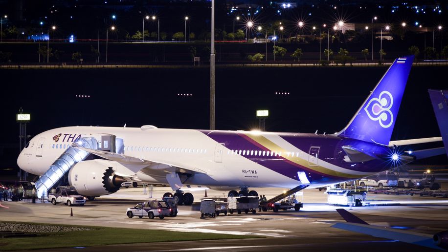 Thai-Airways-B787-9-Dreamliner.jpg