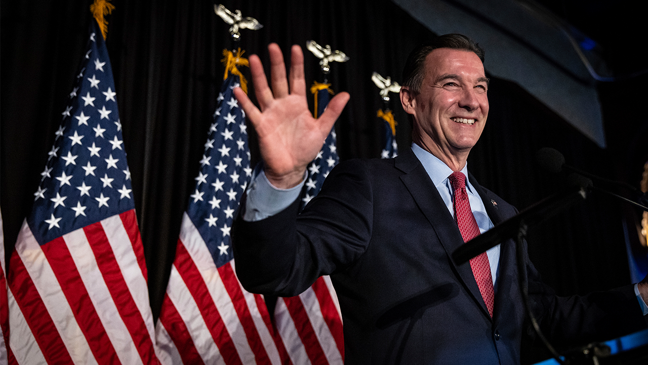 Tom-Suozzi.png