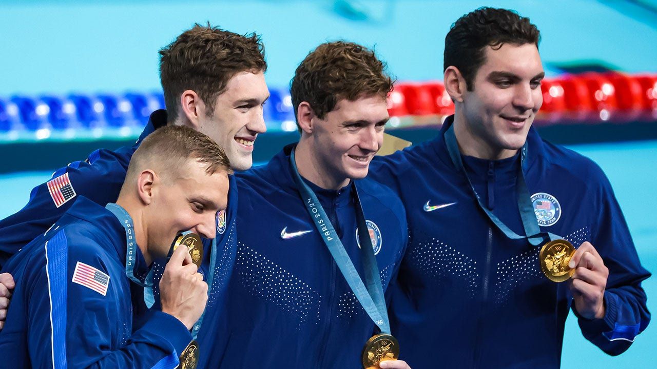 USA-swimming-gold.jpg