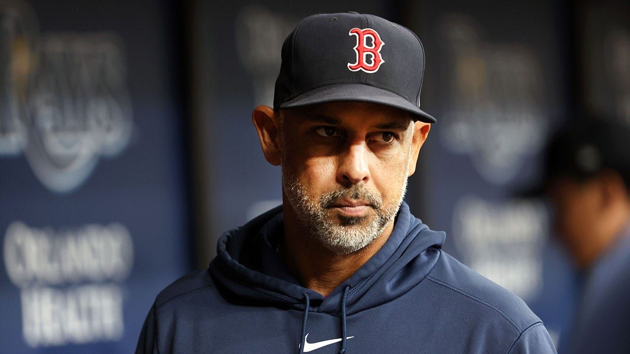 alex-cora.jpg