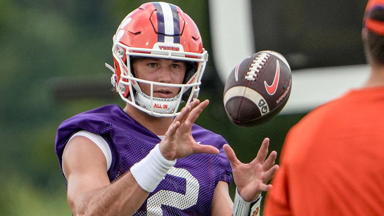 clemson-cade-klubnik-082825-1.jpg