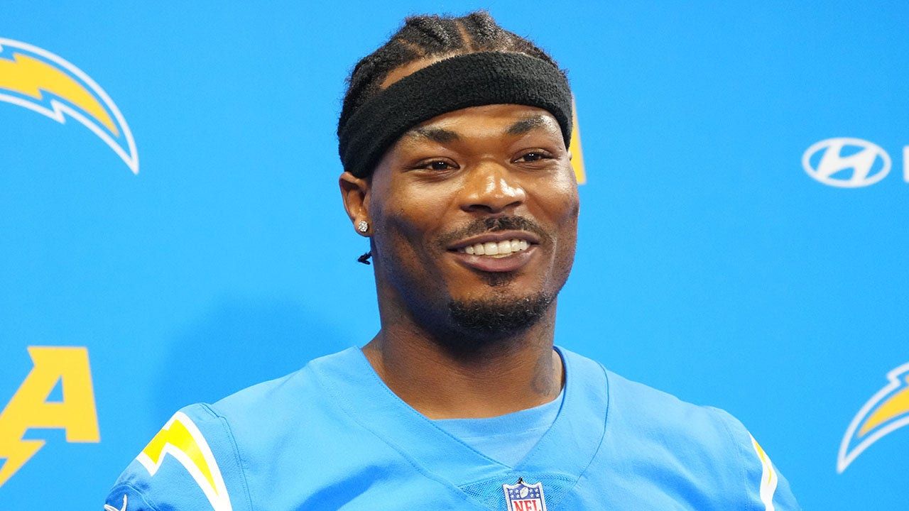 derwin-james.jpg