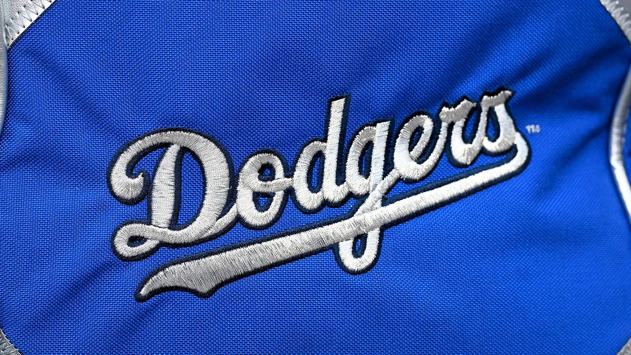 dodgers-logo.jpg