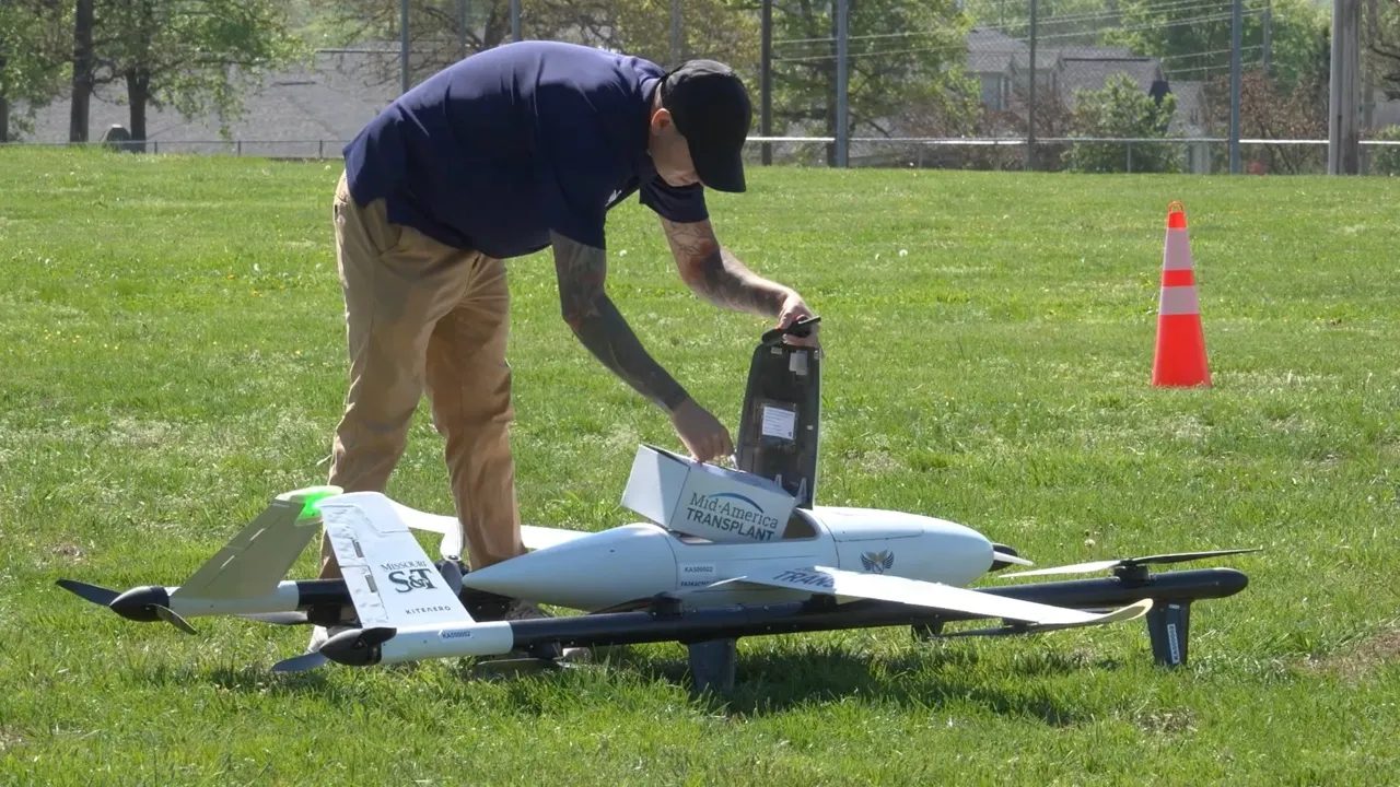 drone-loading-medical-sample-missouri.jpg