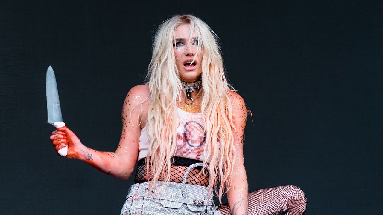 kesha-1.jpg