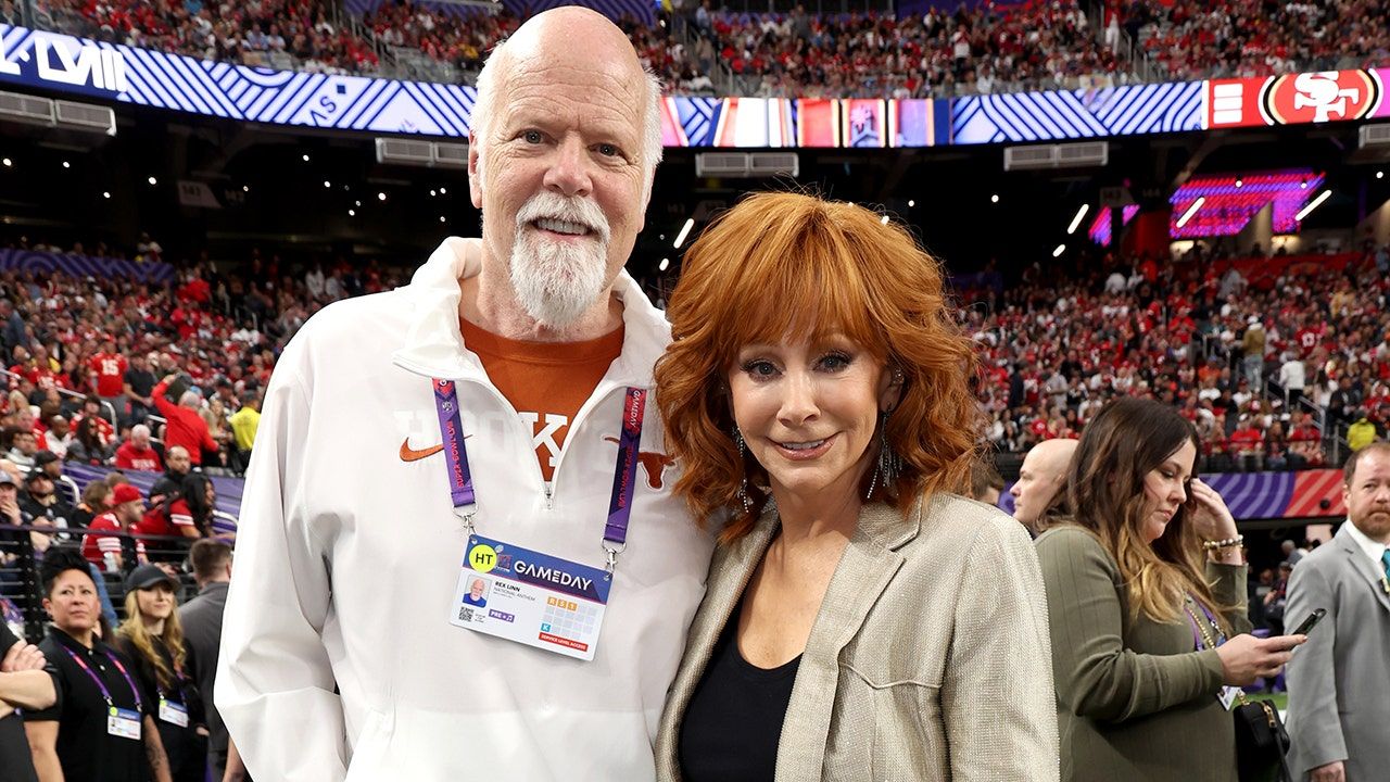 reba-mcentire-rex.jpg