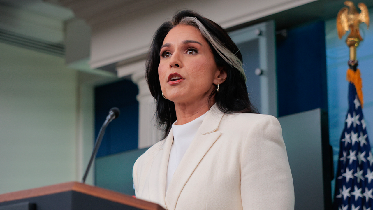 tulsi-gabbard-speaks.png