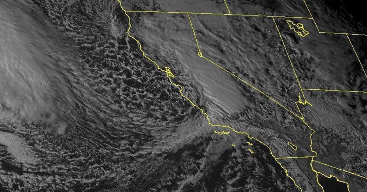 urlhttps3A2F2Fcalifornia-times-brightspot.s3.amazonaws.com2F0c2F292Fa7b8bf004c208c63a31d5e8fcae42Fla-me-noaa-west-coast-visible-clouds.jpg