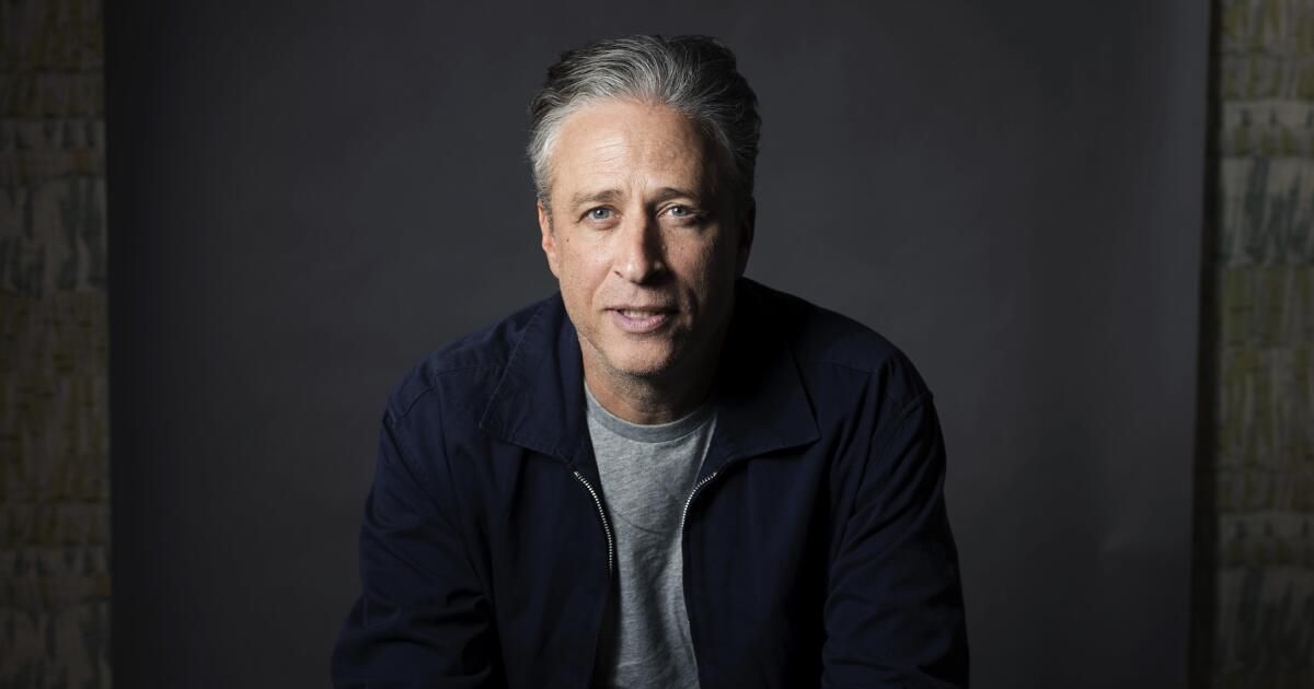 urlhttps3A2F2Fcalifornia-times-brightspot.s3.amazonaws.com2F4b2Fed2F683904294b81a15e120ec25198712Ffilm-jon-stewart-25340.jpg