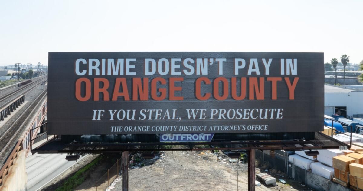 urlhttps3A2F2Fcalifornia-times-brightspot.s3.amazonaws.com2Fbb2F3c2Fd12b40d046fe9316eda286653efd2Fla-me-orange-county-district-attorney-crime-sign.jpg