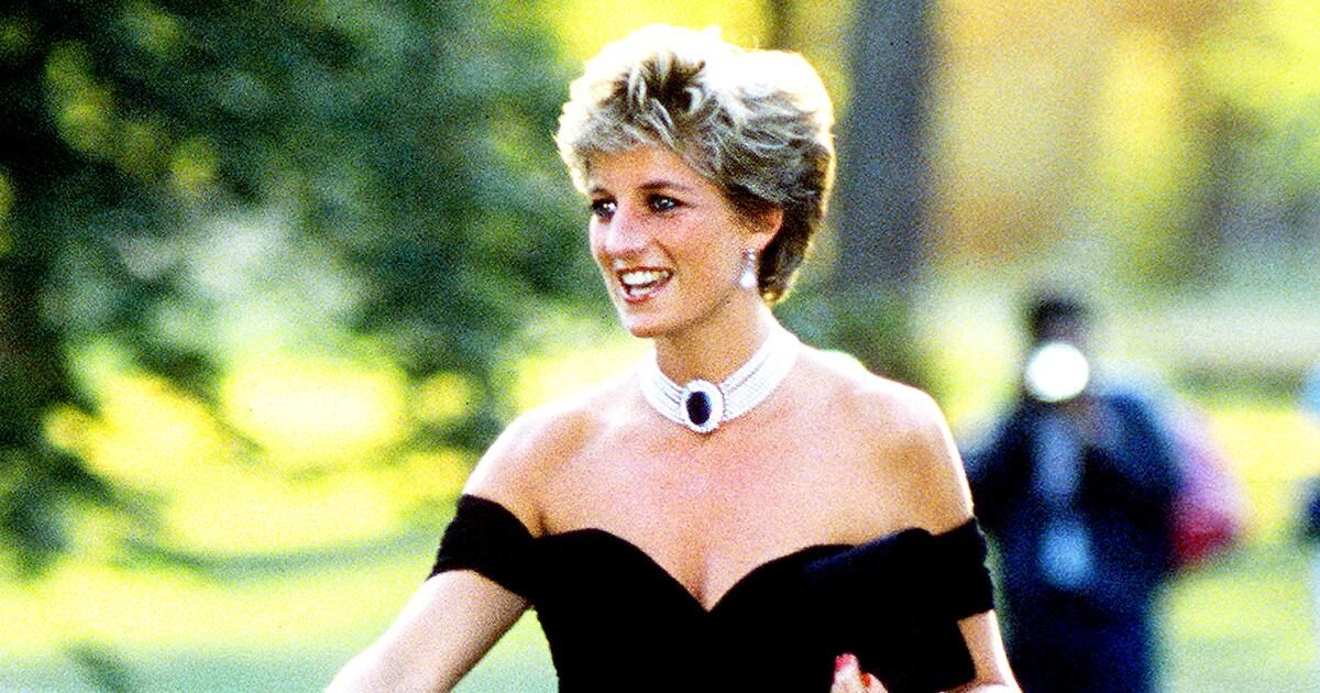 urlhttps3A2F2Fcalifornia-times-brightspot.s3.amazonaws.com2Fde2F8b2F87d31c9e489a8ecad216e29b8f832Fprincess-diana-dress-cropped.jpg