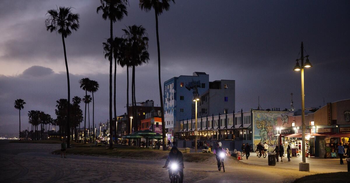 urlhttps3A2F2Fcalifornia-times-brightspot.s3.amazonaws.com2Ff02F942Ff33a1b1c449f803801b558d7.jpeg
