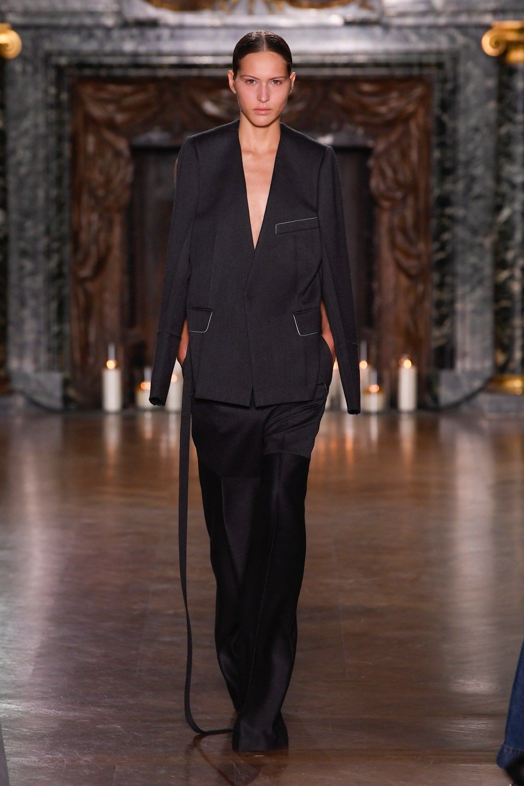 victoria-beckham-fall-2024-ready-to-wear-1.jpg